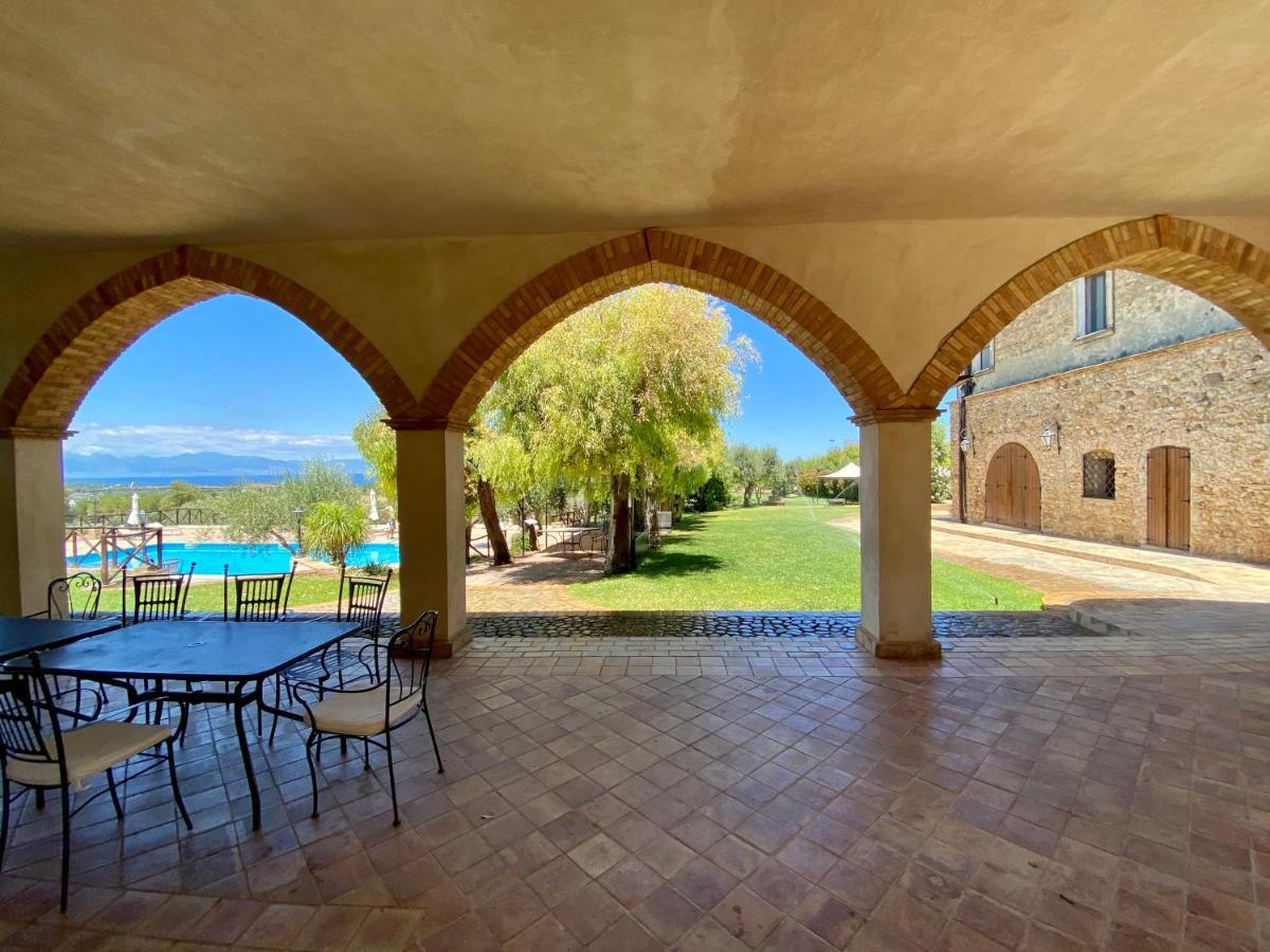 Le Colline Del Gelso-Masseria Mazzei Rossano Bagian luar foto