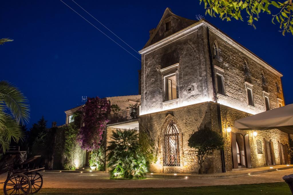 Le Colline Del Gelso-Masseria Mazzei Guest House Rossano Bagian luar foto