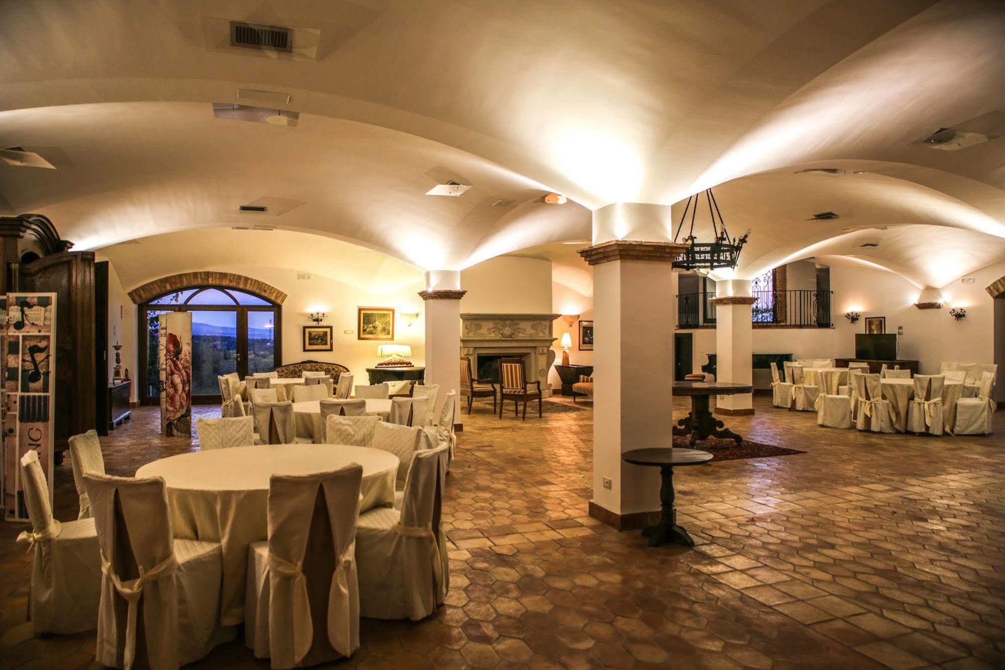 Le Colline Del Gelso-Masseria Mazzei Rossano Bagian luar foto